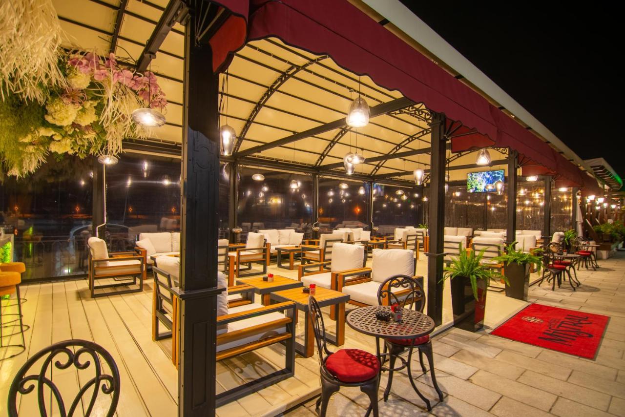 Hotel Mistral Balchik Exterior photo