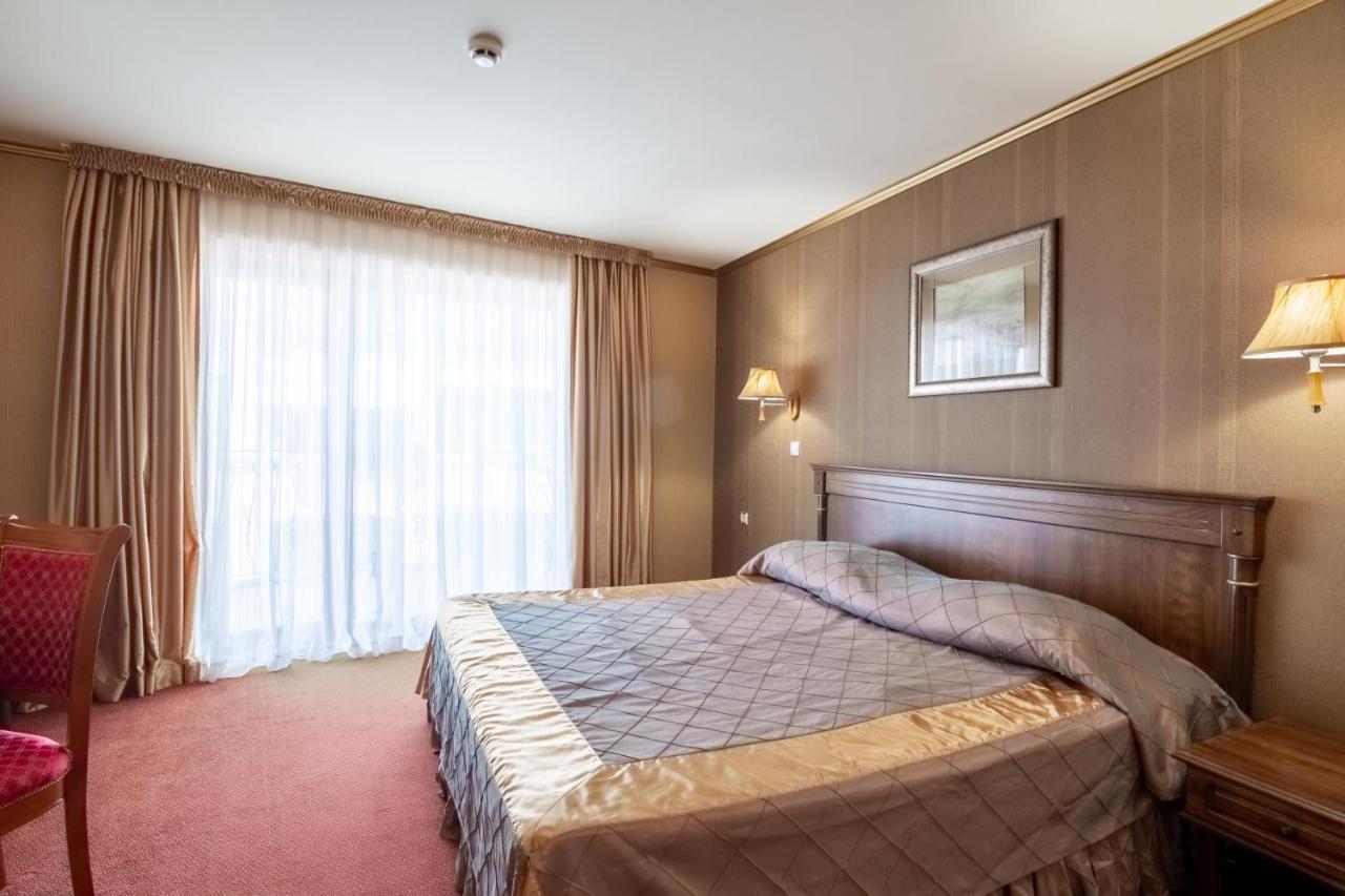 Hotel Mistral Balchik Exterior photo