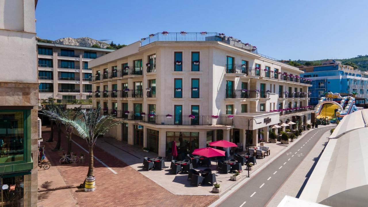 Hotel Mistral Balchik Exterior photo